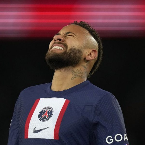 Fransız yetkililer, Neymar’ın PSG transferleriyle ilgili vergi skandalı iddialarını araştırıyor
