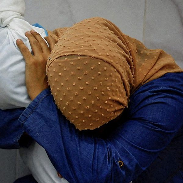 Cesedine sarılan Gazzeli kadının fotoğrafı Dünya Basın Fotoğrafı Ödülü’nü kazandı