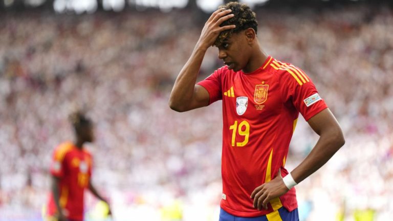 İspanyol futbolcu Lamine Yamal’ın babası, karıştığı kavgada bıçaklandı.