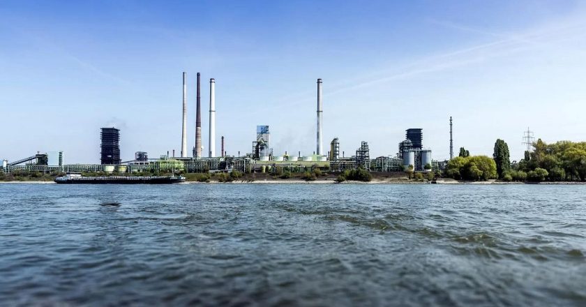Alman Thyssenkrupp’un üst düzey yöneticileri neden istifa ediyor?