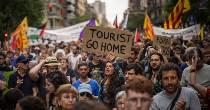 Barselona’nın ardından Valencia aşırı turizmi durdurmak için lisanslama planlarını başlattı