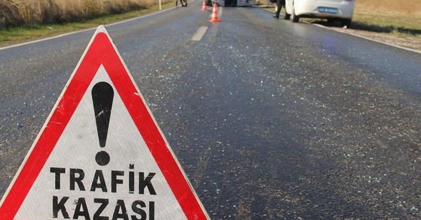 Kamyonla çarpışan motosikletin sürücüsü hayatını kaybetti – Son Dakika Türkiye Haberleri