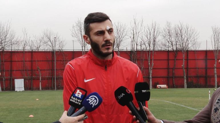 Gençlerbirliği'nin yeni teknik direktörü Hüseyin Eroğlu: Süper Lig'e çıkacağız