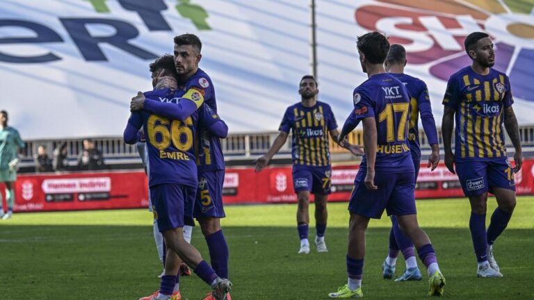 Eyüpspor, Etimesgut Belediyespor’u 4-1 yenerek kupa gruplarına yükseldi!