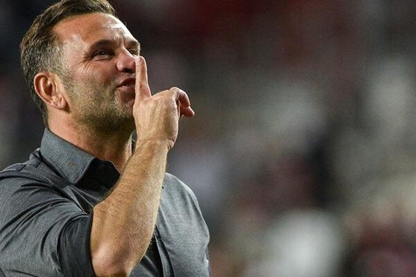 Okan Buruk’tan maç sonu şampiyonluk açıklaması ve Fenerbahçe’ye gönderme!