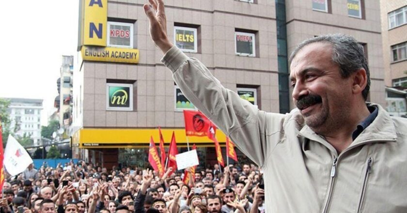 Sırrı Süreyya Önder kimdir? – Son Dakika Türkiye Haberleri