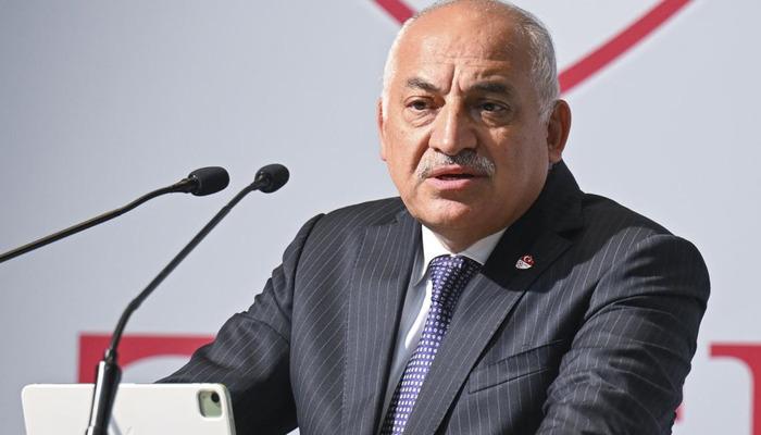 Telefona gelen mesajı görünce korkuya kapıldı! Mehmet Büyükekşi’ye korkunç tehdit! “Ya Alanur ya Elif, seç birini”