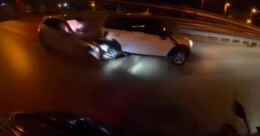 Kadıköy’deki trafik kazası kask kamerasında
