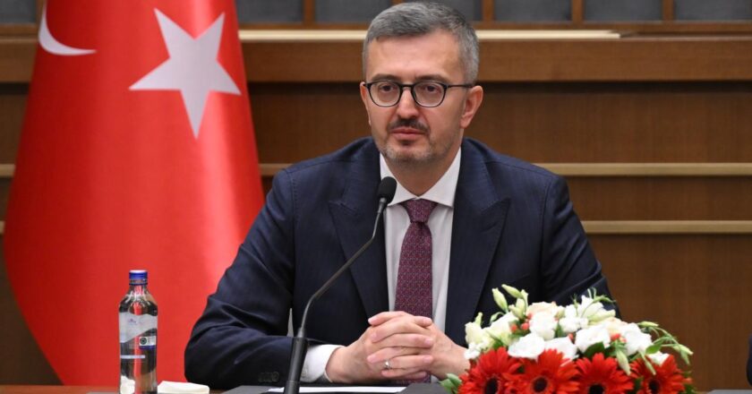 Kıbrıs Türkü kardeşlerimizin haklı davasının yanında olmaya devam edeceğiz