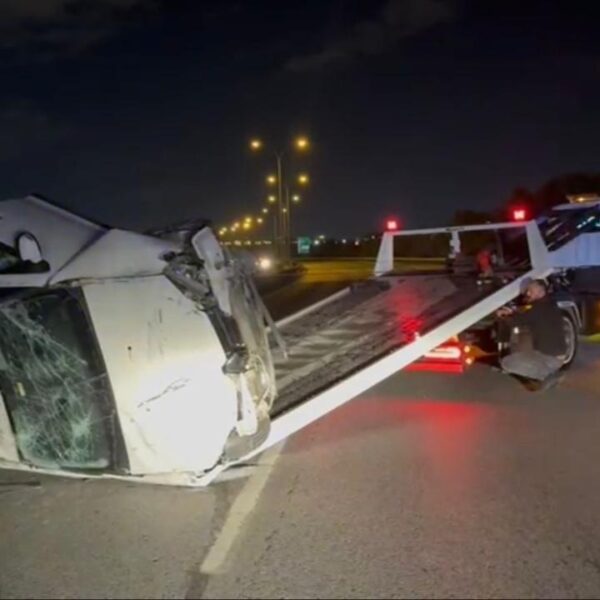 Sancaktepe’de iki otomobil çarpıştı: 4 yaralı