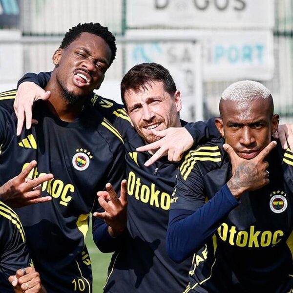 Fenerbahçe’de sürpriz Mert Hakan Yandaş gelişmesi