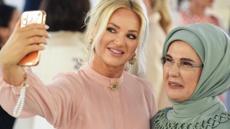 NATO Zirvesi’nde Ajda Pekkan sürprizi: First Lady’ler için sahneye çıktı